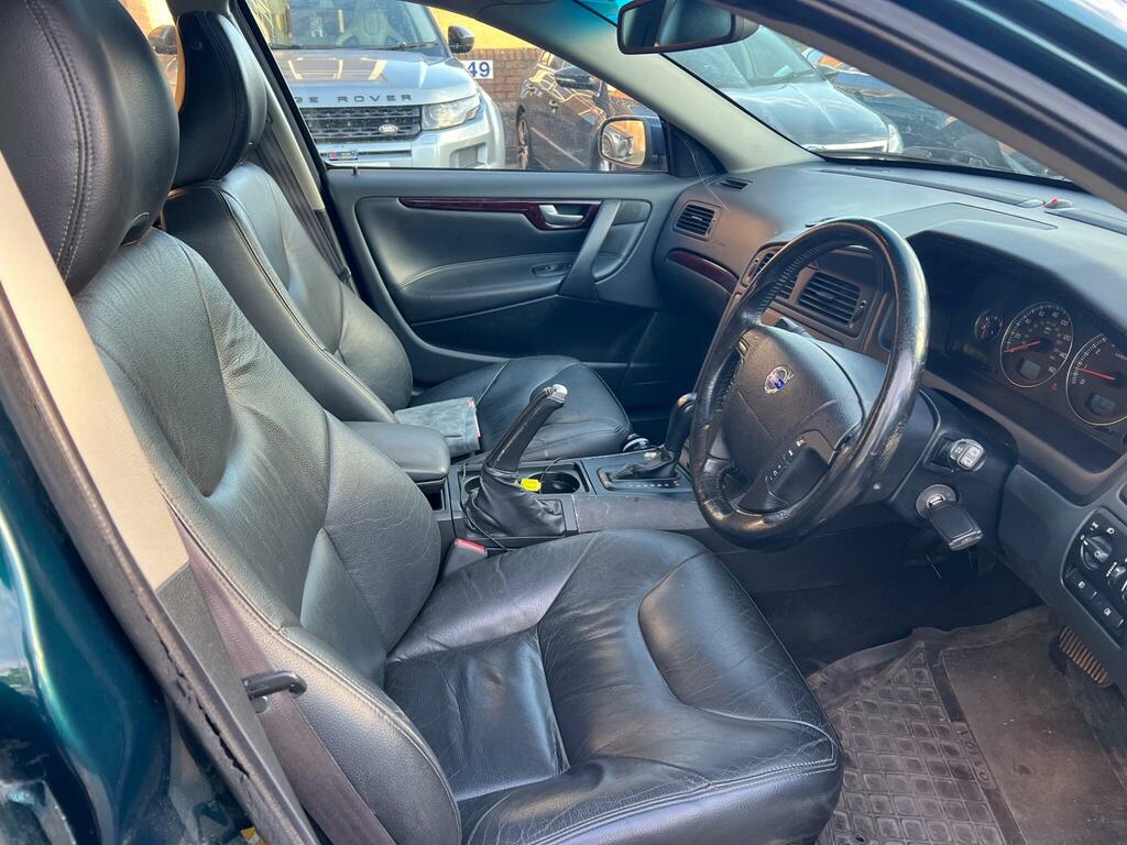 Volvo V70 2.4I 170 Bhp Se Estate Silver #13