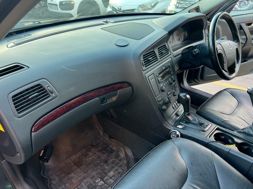 Volvo V70 2.4I 170 Bhp Se Estate Silver #10