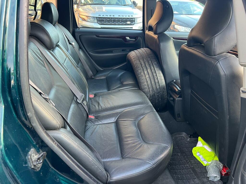 Volvo V70 2.4I 170 Bhp Se Estate Silver #15