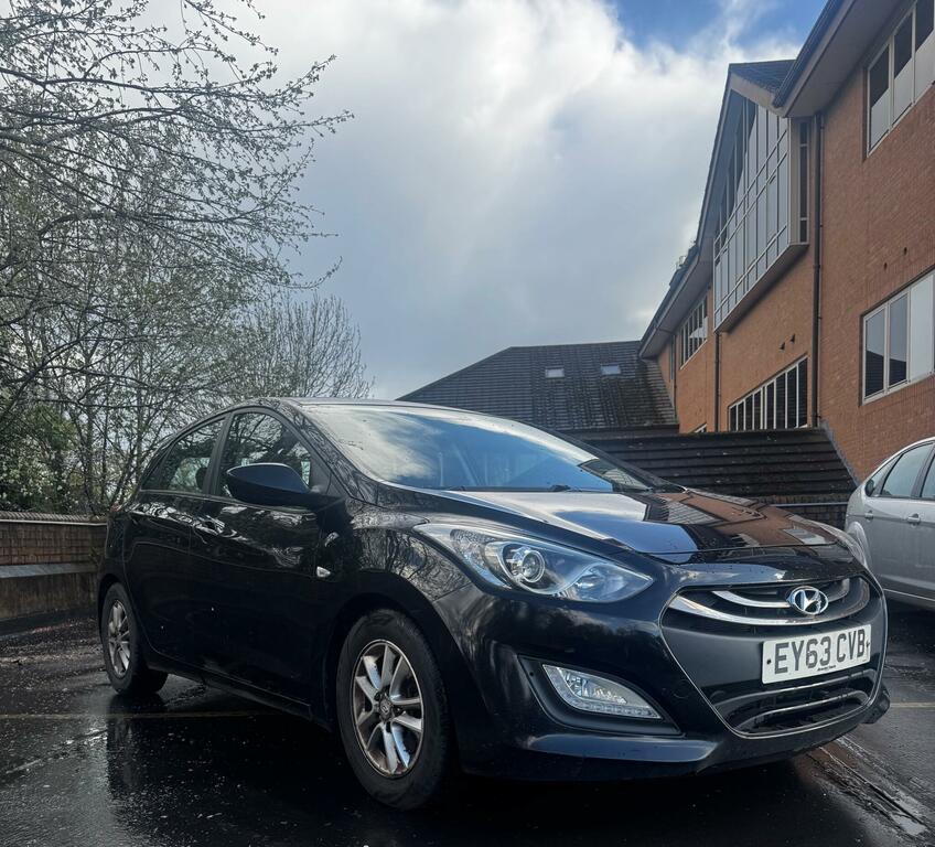 Hyundai I30 1.6 Crdi Blue Drive Active Euro 5 Ss Black #6