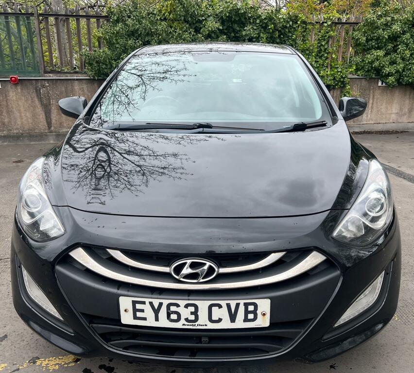 Hyundai I30 1.6 Crdi Blue Drive Active Euro 5 Ss Black #3