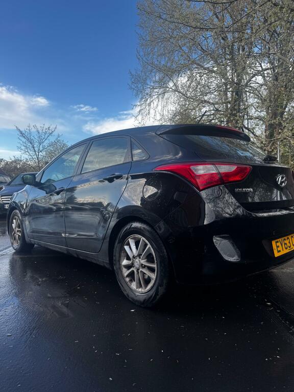 Hyundai I30 1.6 Crdi Blue Drive Active Euro 5 Ss Black #5