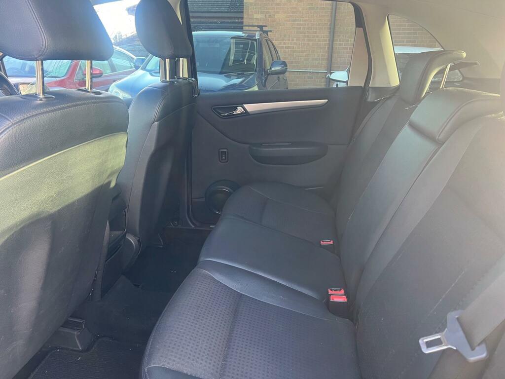 Mercedes-Benz B Class Cdi Sport Black #14