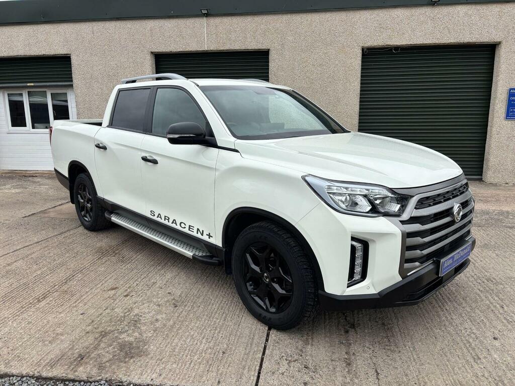 SsangYong Musso Pickup 2.2D Saracen Plus 4Wd Lwb Euro 6 White