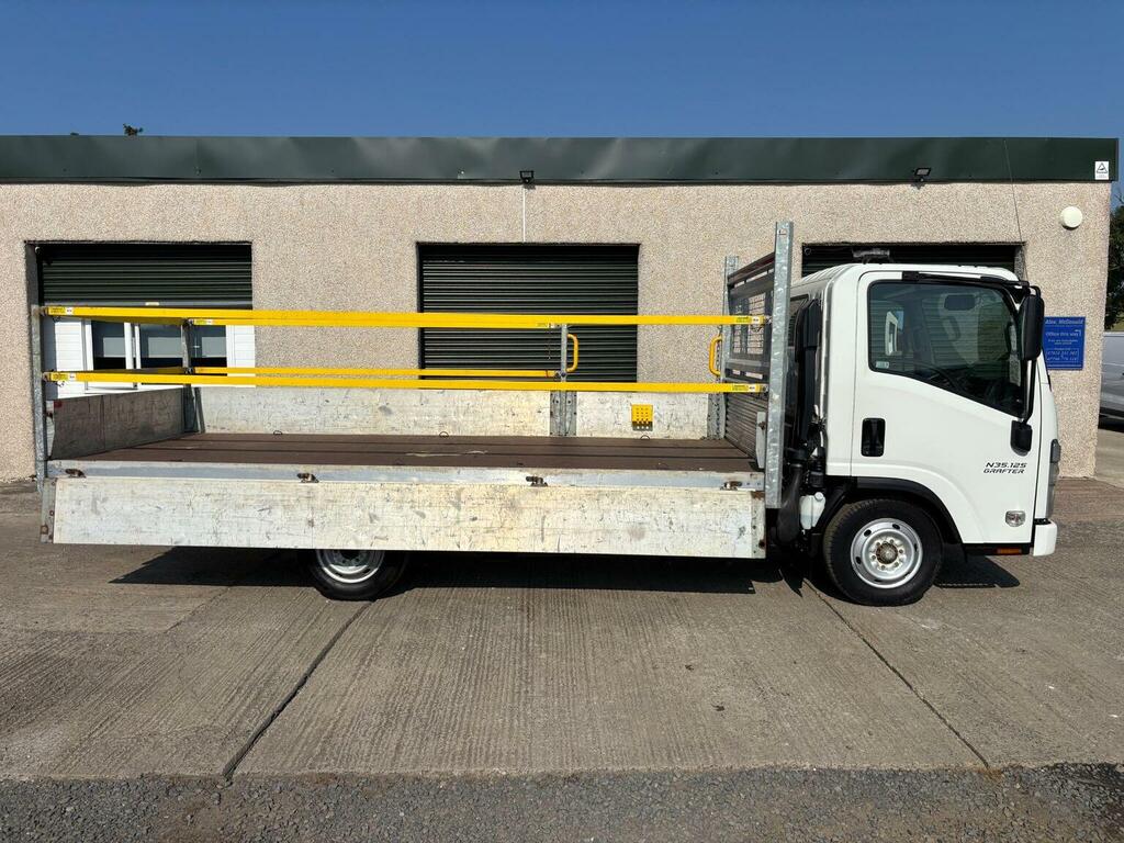 Isuzu Dropside 1.9D N35 Green Rwd Lwb Euro 6 Trw LT23EPE White #5