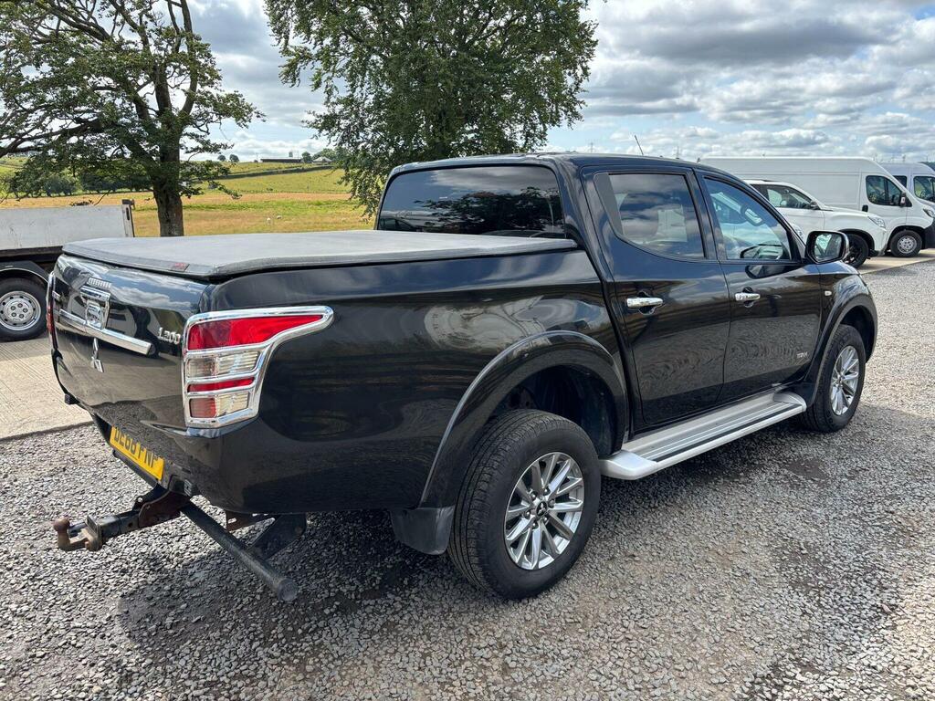 Mitsubishi L200 2.4 Di-d Dc Titan 4Wd Euro 6 Black #5