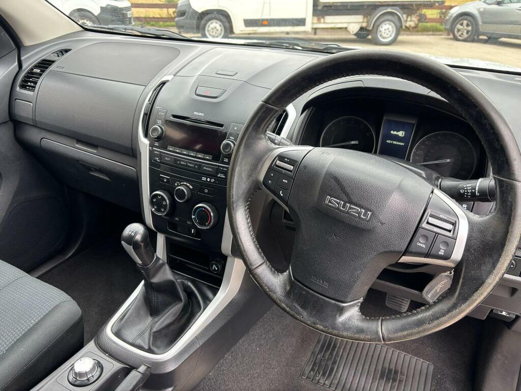 Isuzu D-Max 2.5 Td Yukon 4X4 White #4