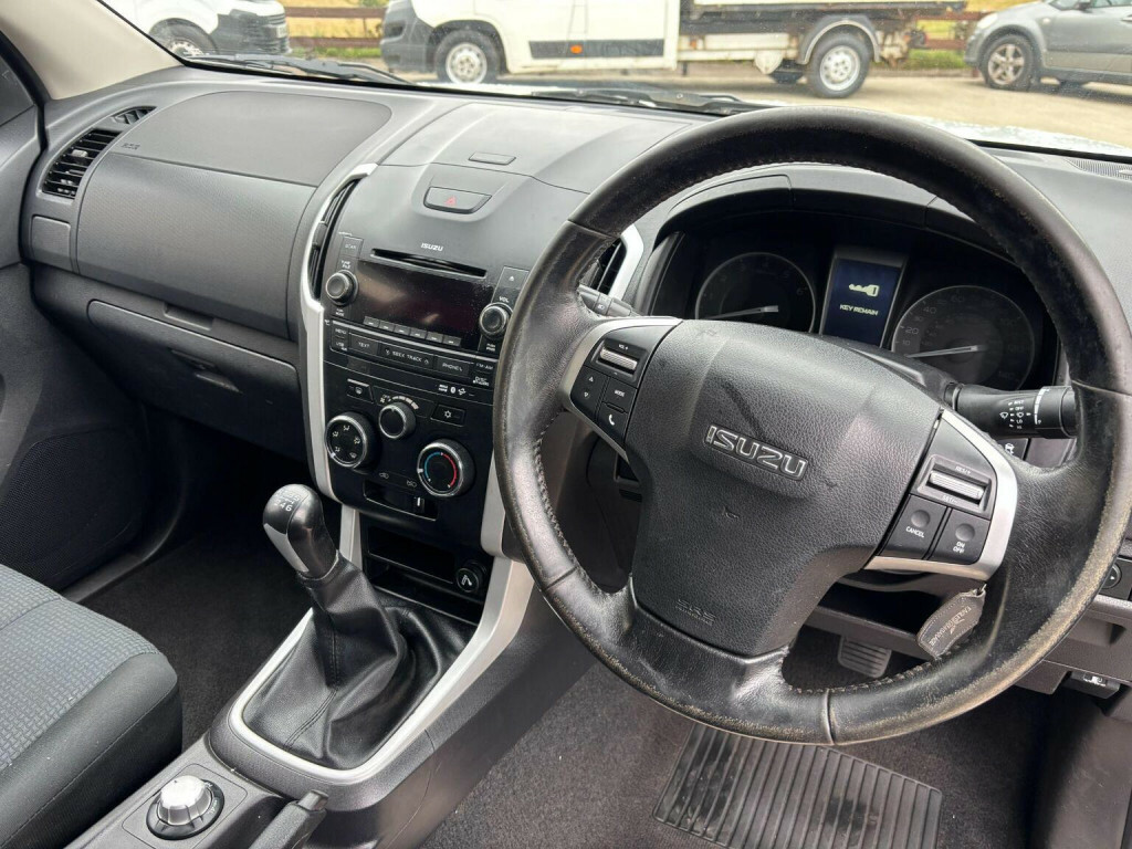 Isuzu D-Max 2.5 Td Yukon 4X4 White #6