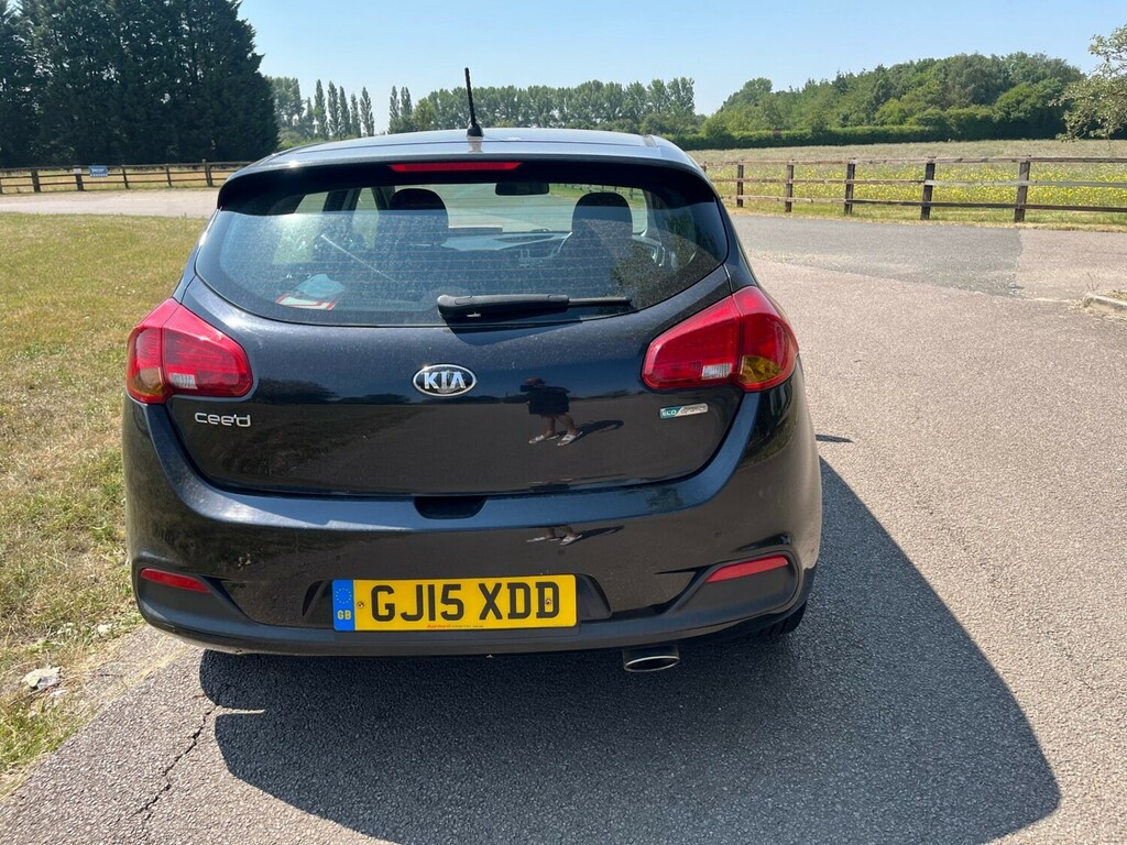 Kia Ceed 1.6 Crdi 2 Ecodynamics Hatchback Black #6