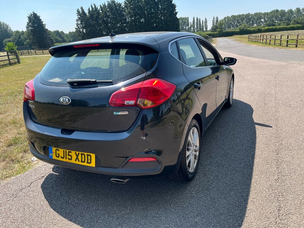 Kia Ceed 1.6 Crdi 2 Ecodynamics Hatchback Black #5