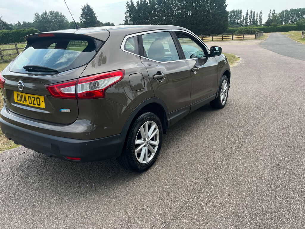 Nissan Qashqai 1.5 Dci Acenta Hatchback Beige #4