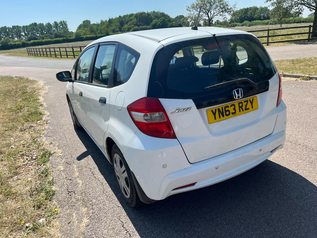 Honda Jazz 1.2 I-vtec S Ac Hatchback White #6