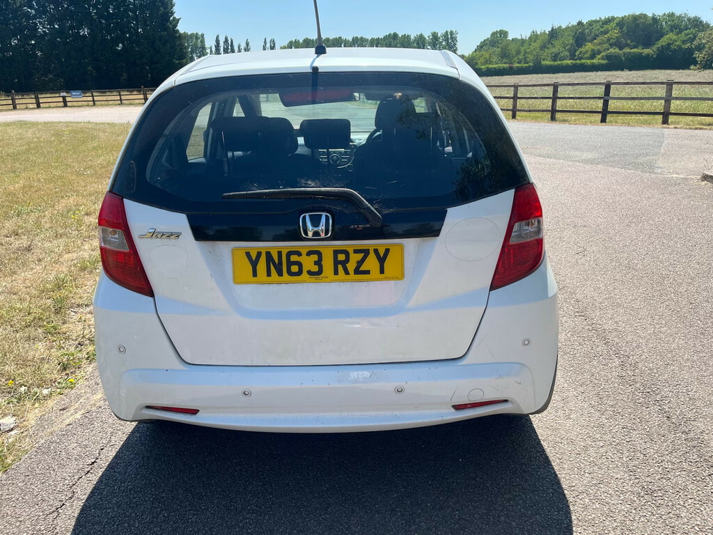 Honda Jazz 1.2 I-vtec S Ac Hatchback White #5