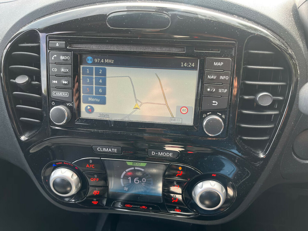 Nissan Juke Juke 1.6 N-tec Hatchback Black #17