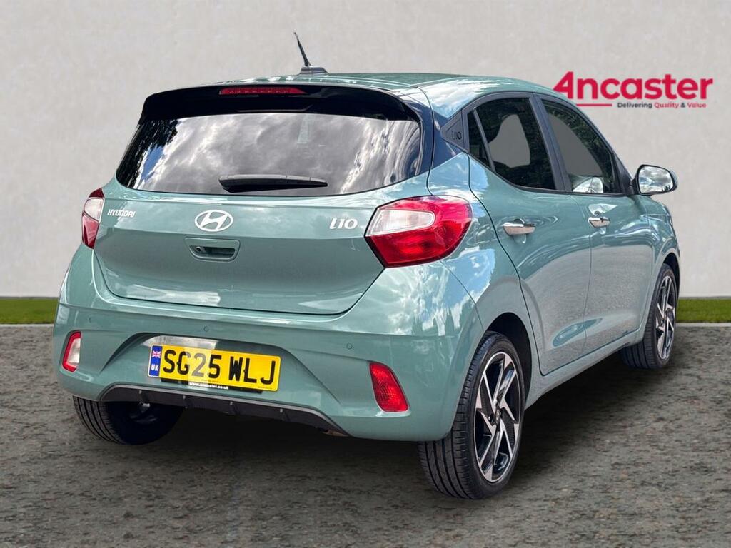 Hyundai I10 1.0 63 Premium Nav SG25WLJ Green #3