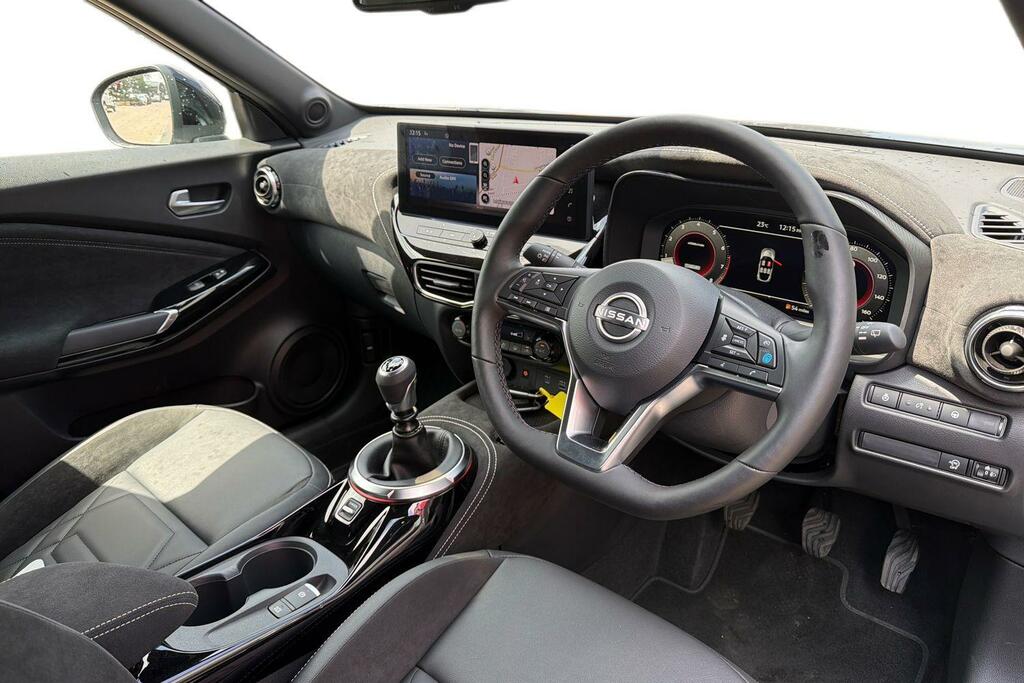 Nissan Juke 1.0 Dig-t Tekna LY26VAX Black #6