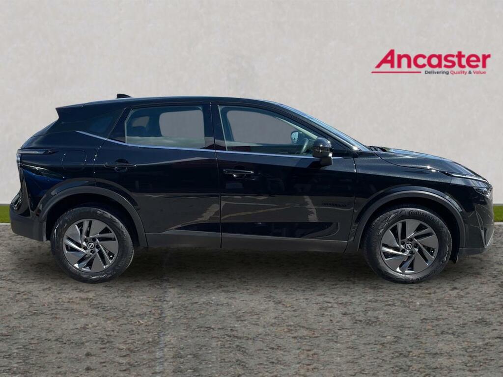 Nissan Qashqai 1.3 Dig-t Mh 158 Acenta Premium Xtronic Black #2