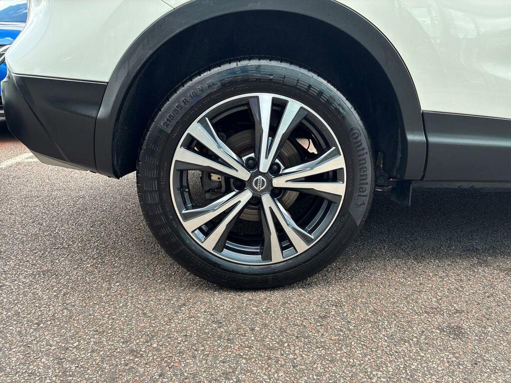 Nissan Qashqai 1.2L Tekna Black #9