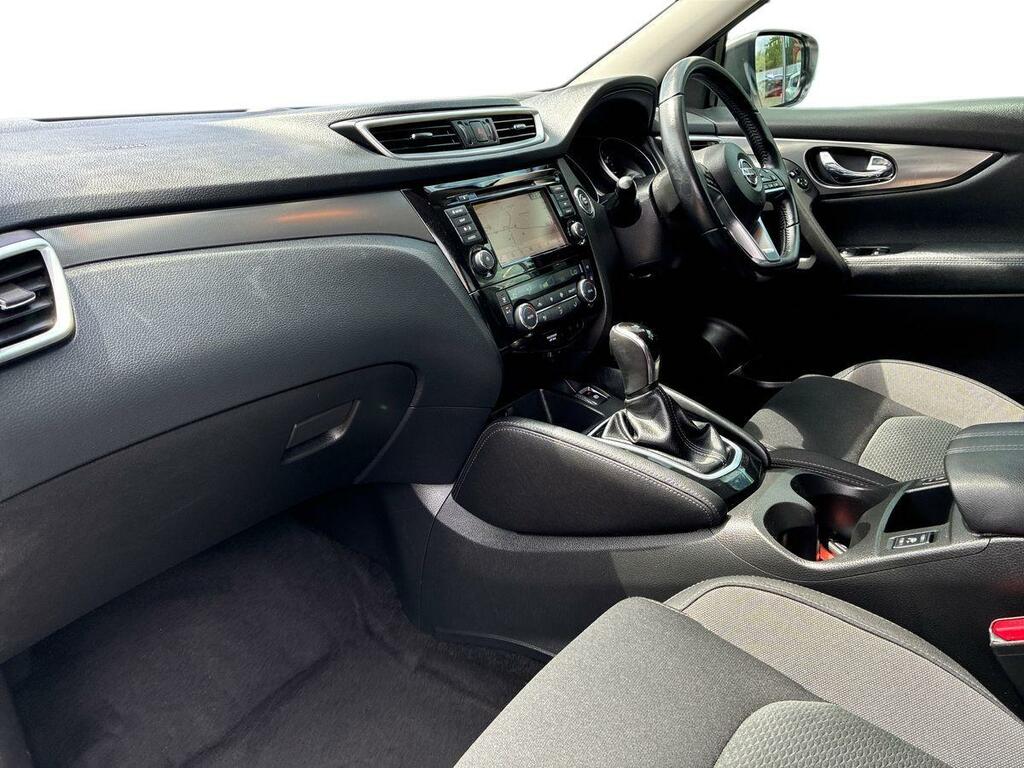 Nissan Qashqai 1.2L Tekna Black #13