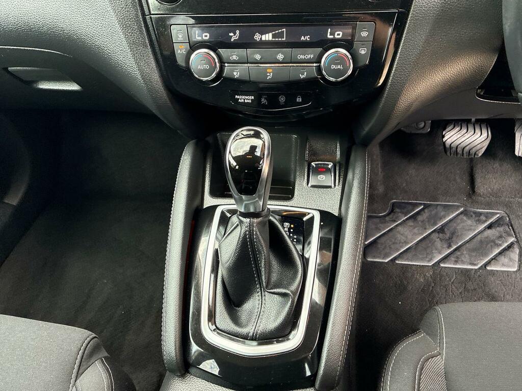 Nissan Qashqai 1.2L Tekna Black #14