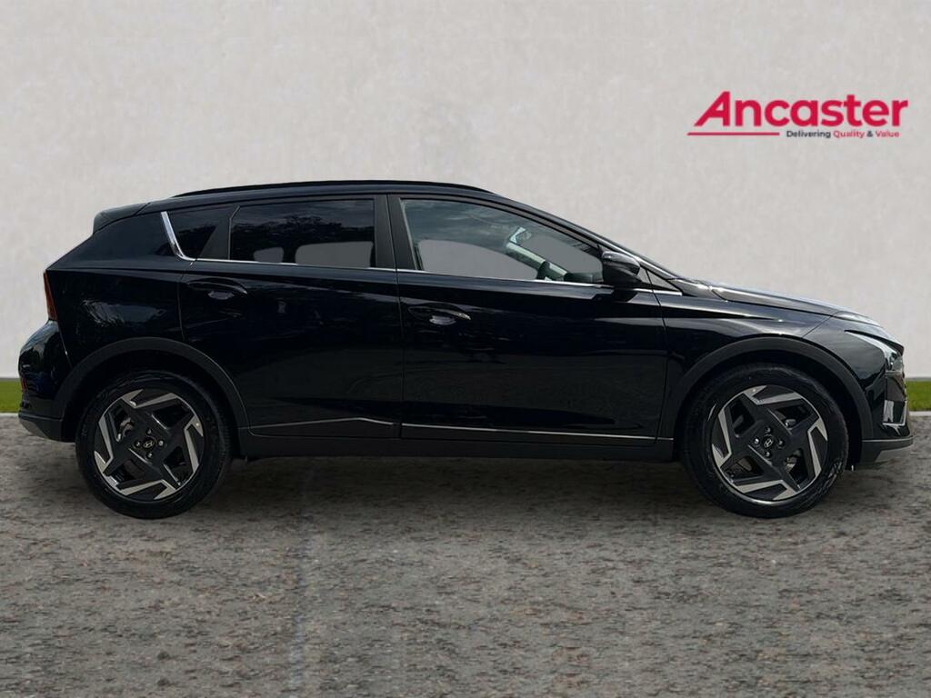 Hyundai Bayon 1.0 Tgdi 90 Tech Line Dct LV26YVN Black #2