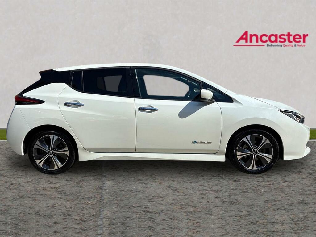 Nissan Leaf 110Kw Tekna 40Kwh White #2