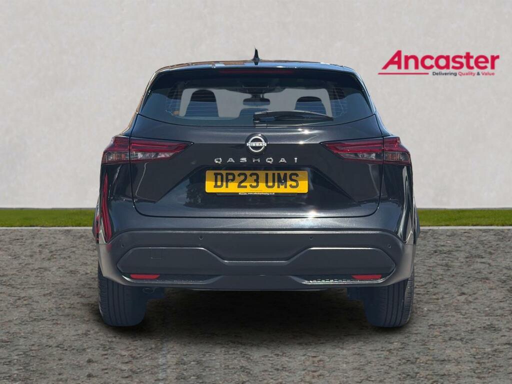 Nissan Qashqai 1.3 Dig-t Mh Acenta Premium Black #4