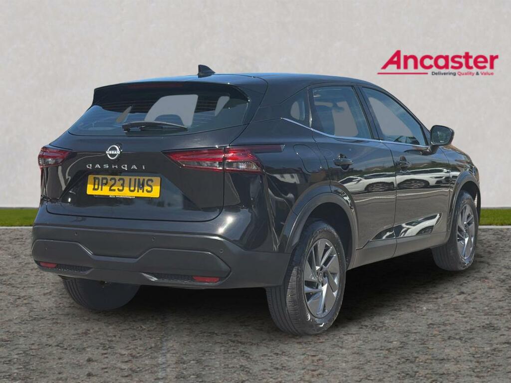 Nissan Qashqai 1.3 Dig-t Mh Acenta Premium Black #3