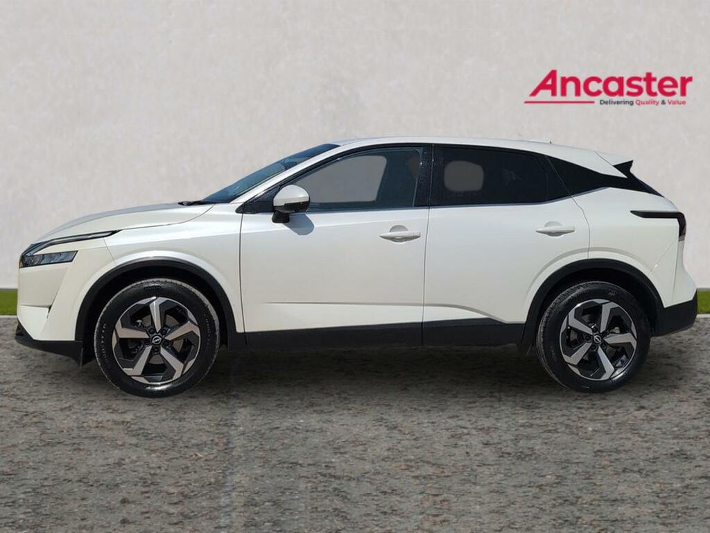Nissan Qashqai 1.3 Dig-t Mh 158 N-connecta Xtronic LD72JSY White #6