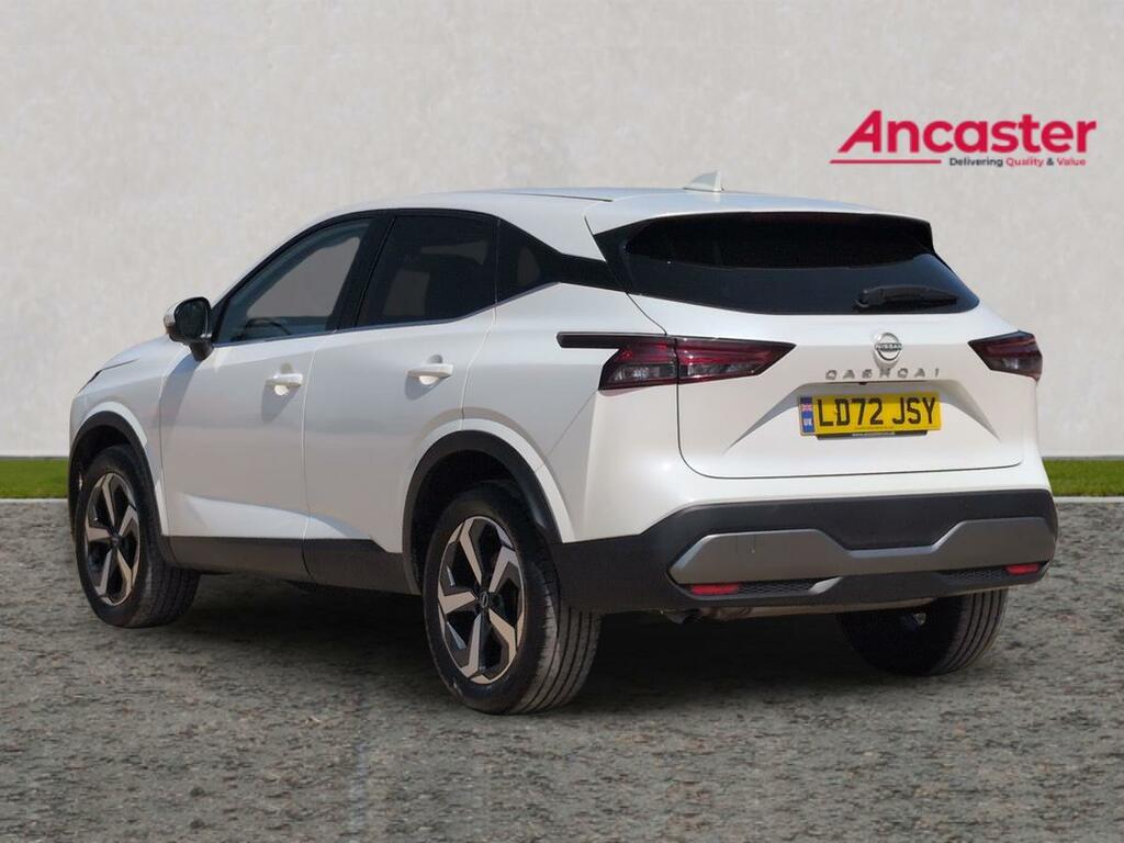 Nissan Qashqai 1.3 Dig-t Mh 158 N-connecta Xtronic LD72JSY White #5