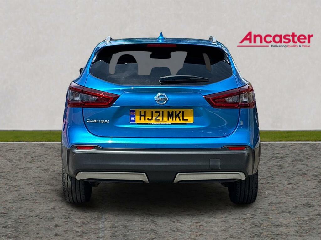 Nissan Qashqai 1.3 Dig-t Mh 158 N-connecta Xtronic White #4