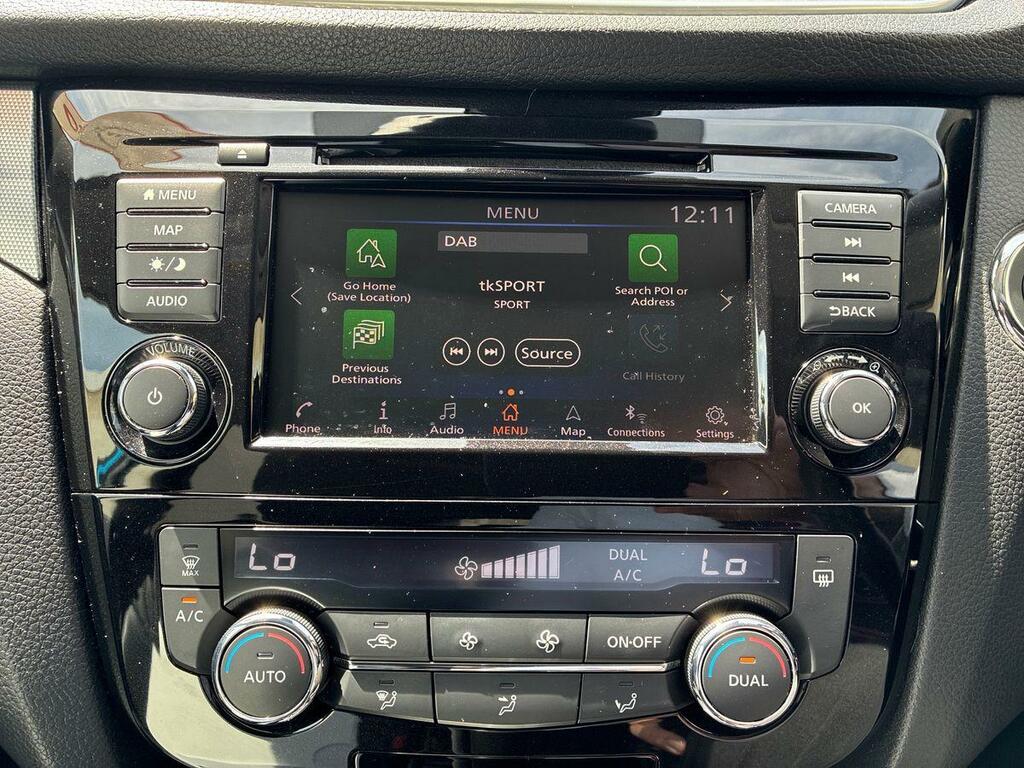 Nissan Qashqai 1.3 Dig-t Mh 158 N-connecta Xtronic White #17