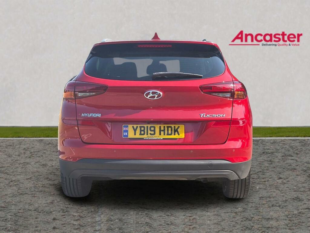 Hyundai Tucson 1.6 Gdi Premium 2Wd Red #4