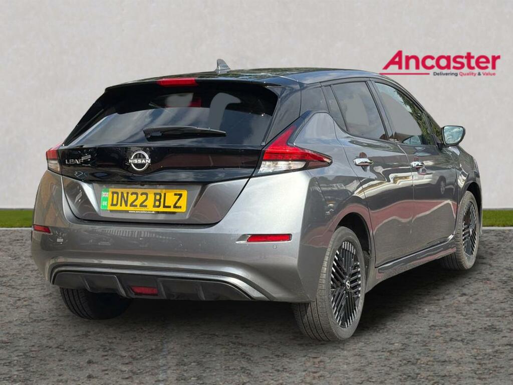 Nissan Leaf 160Kw E N-connecta 59Kwh Grey #3