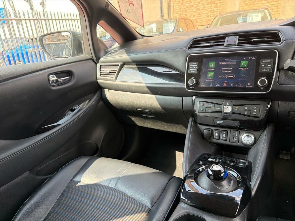 Nissan Leaf 39Kwh Acenta Red #14