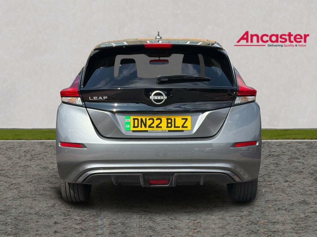 Nissan Leaf 160Kw E N-connecta 59Kwh Grey #4
