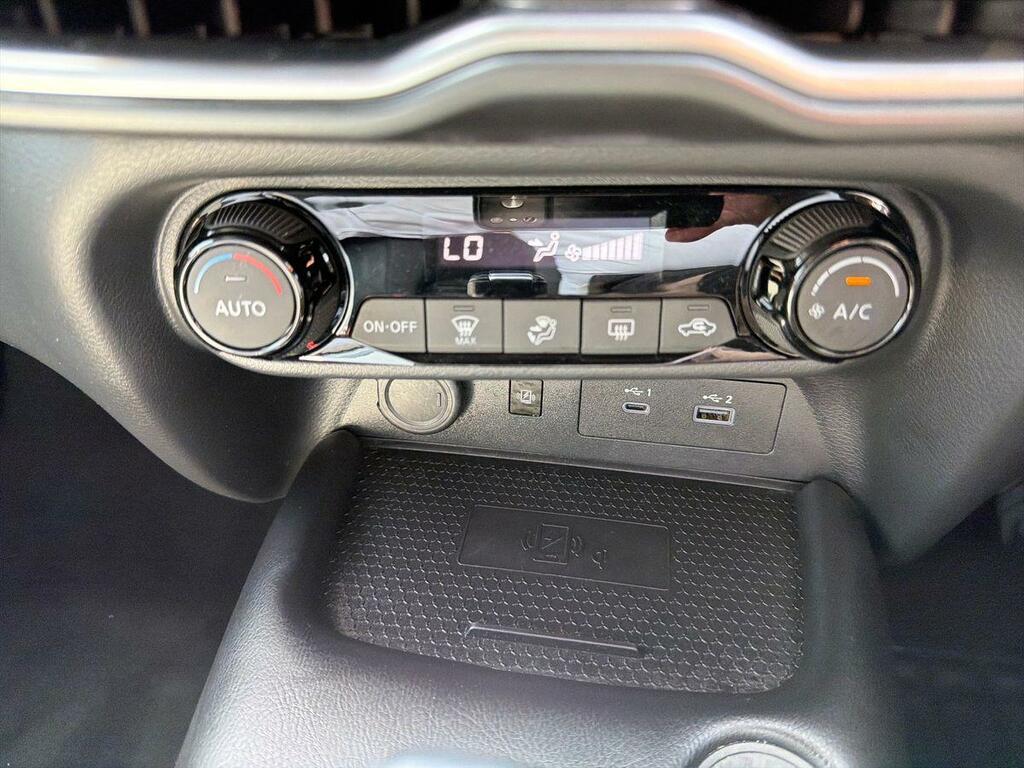 Nissan Juke Acenta Premium Grey #15