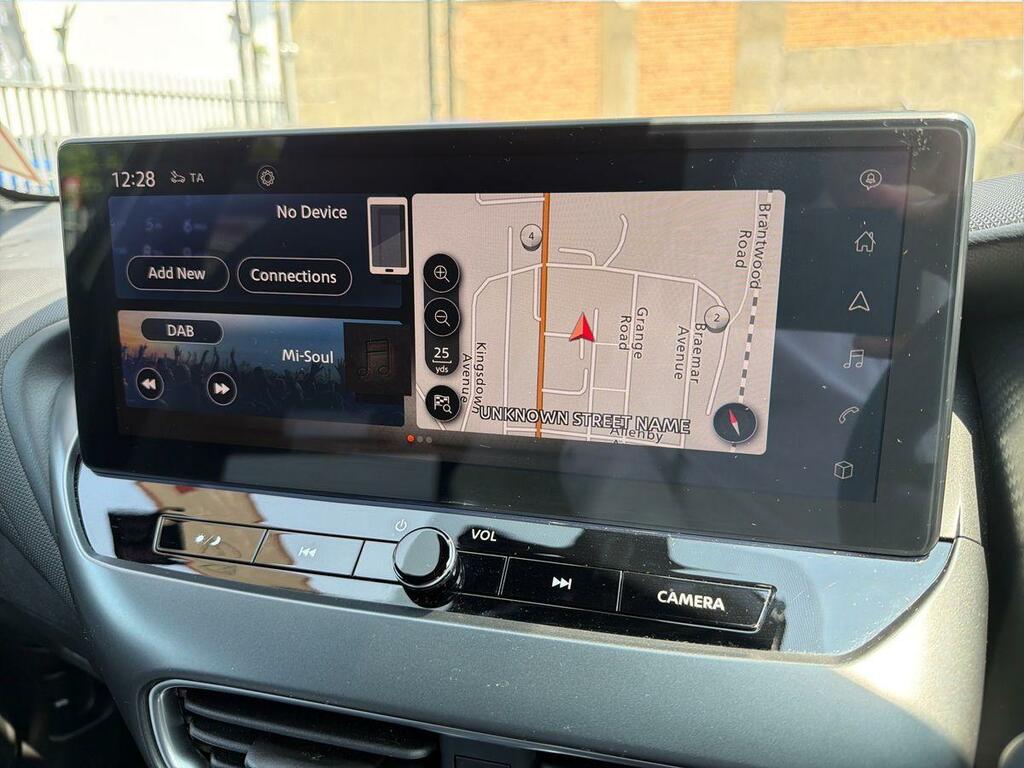 Nissan Juke Acenta Premium Grey #17