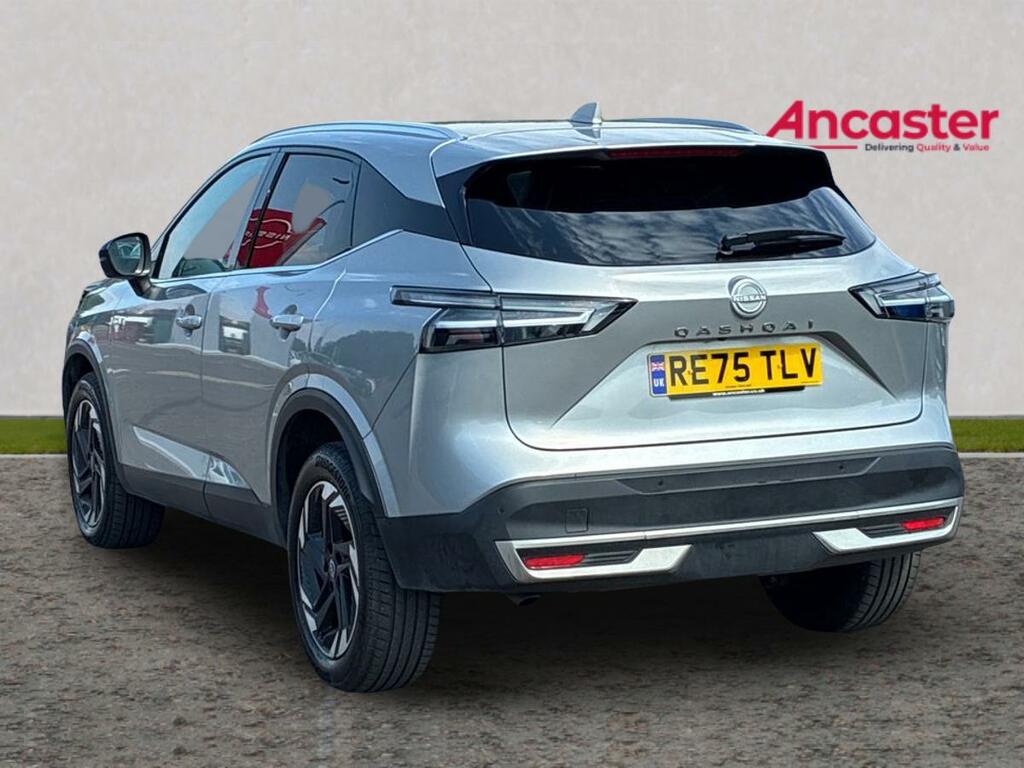 Nissan Qashqai 1.3 Dig-t Mh 158 N-connecta Xtronic Silver #5