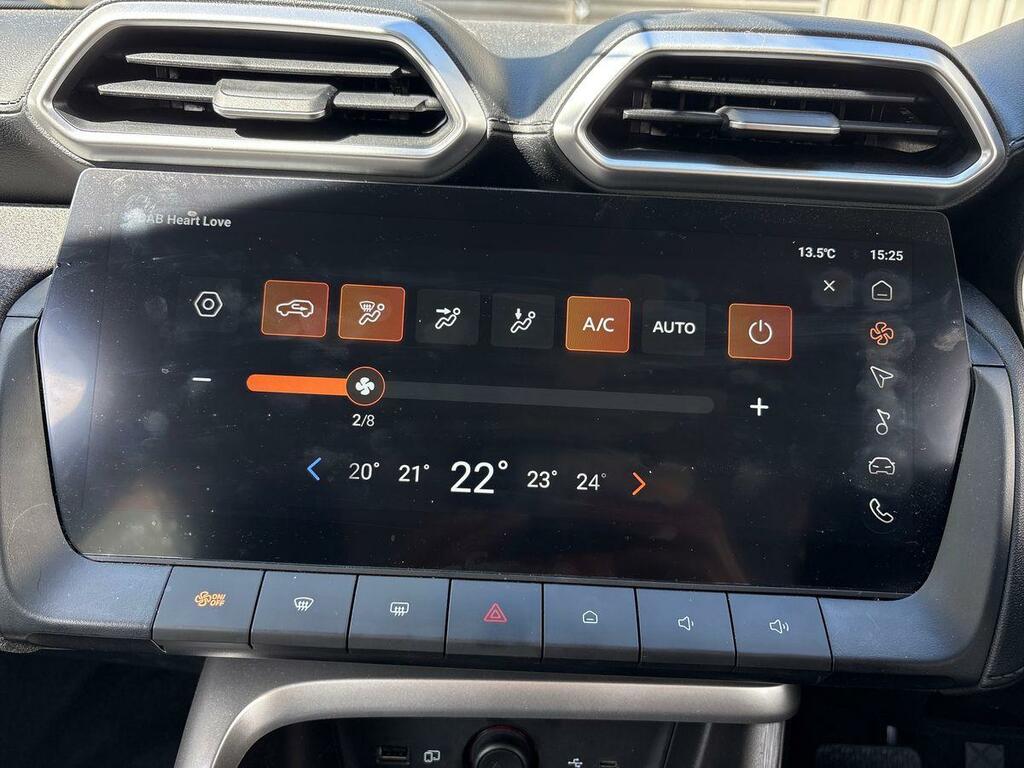MG ZS 1.5 Hybrid Trophy White #15