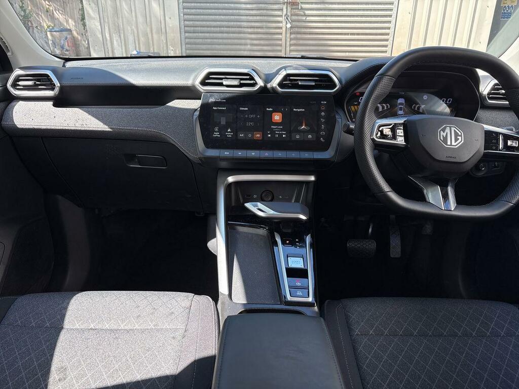 MG ZS 1.5 Hybrid Trophy White #14