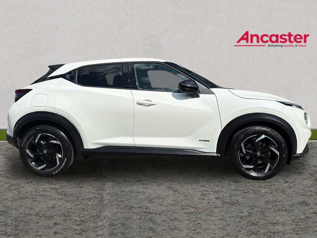 Nissan Juke 1.6 Hybrid N-connecta White #2