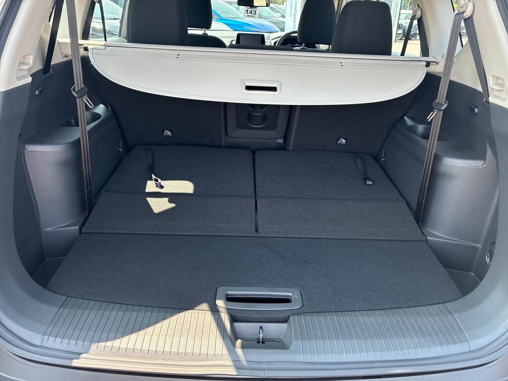 Nissan X-Trail Tekna Silver #24