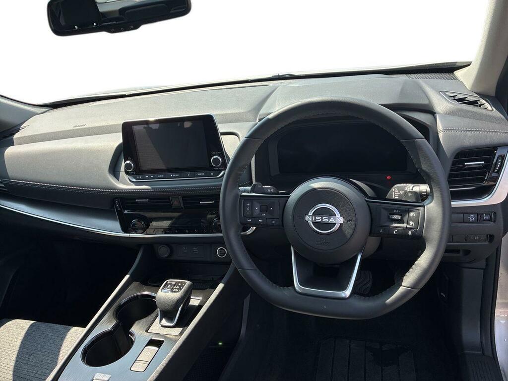 Nissan X-Trail Tekna Silver #11