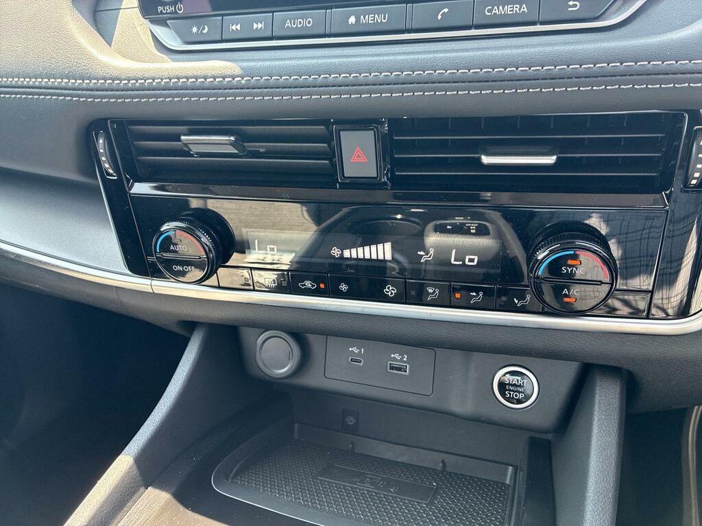 Nissan X-Trail Tekna Silver #15