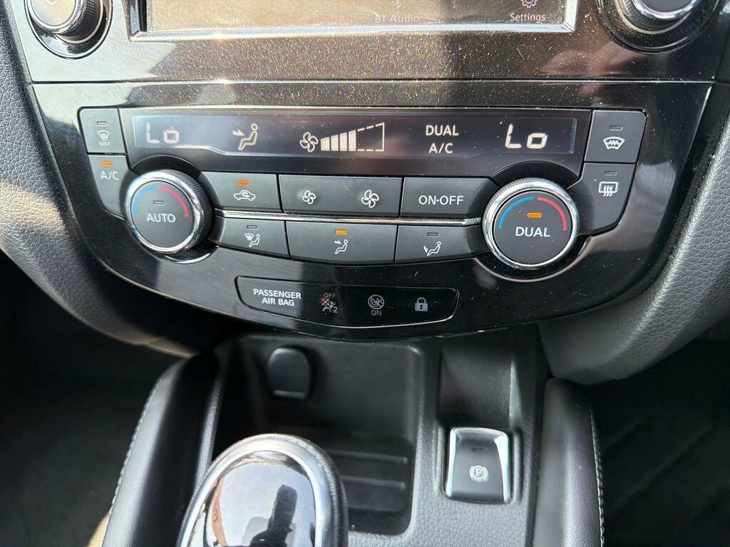 Nissan Qashqai 1.2 Dig-t Acenta Xtronic Black #15