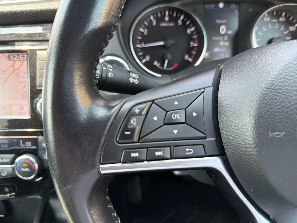 Nissan Qashqai 1.2 Dig-t Acenta Xtronic Black #21