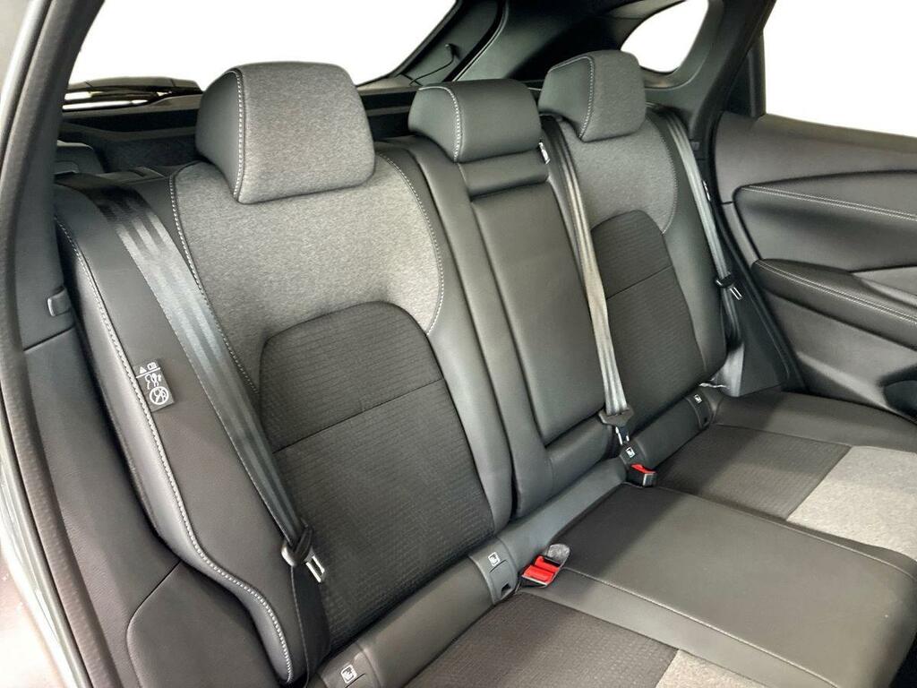Nissan Qashqai Hatchback Black #23