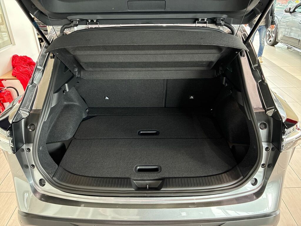 Nissan Qashqai Hatchback Black #24