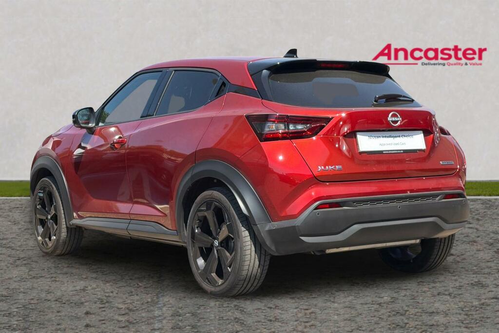 Nissan Juke 1.6 Hybrid Tekna LG26MXX Red #3